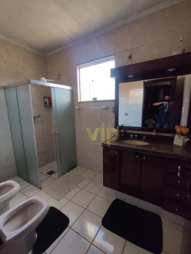 Casa, 3 quartos, 205 m² - Foto 4