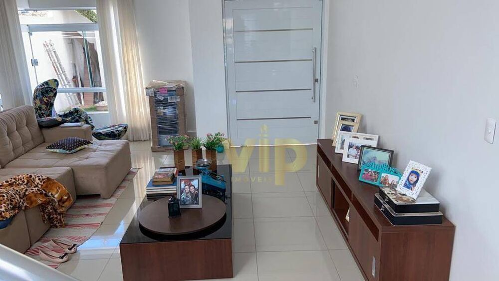 Casa, 3 quartos, 315 m² - Foto 3