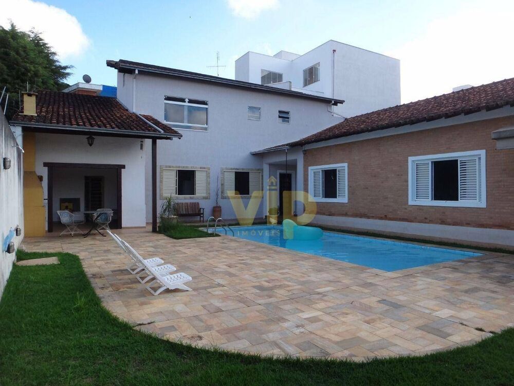 Casa, 5 quartos, 400 m² - Foto 1