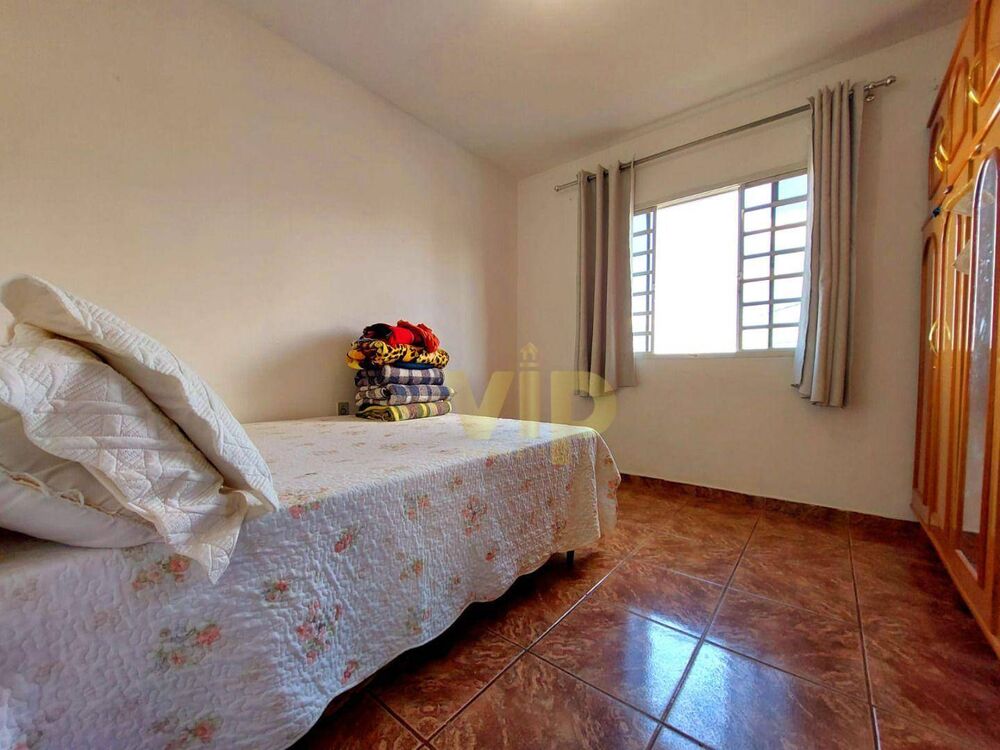 Casa, 3 quartos, 105 m² - Foto 1