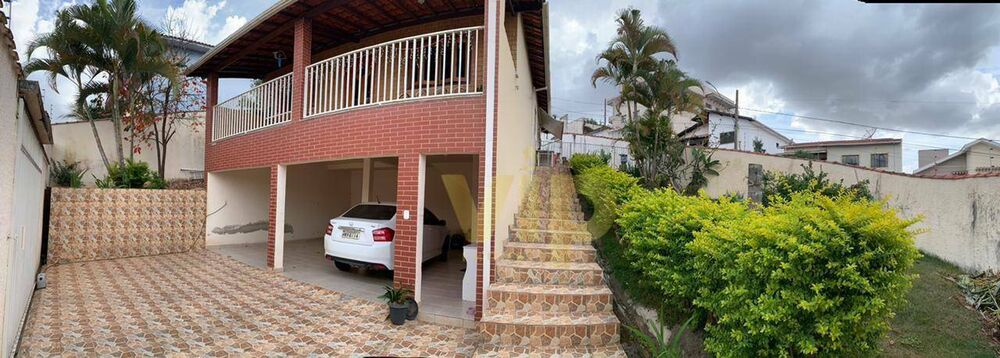 Casa, 3 quartos, 212 m² - Foto 1