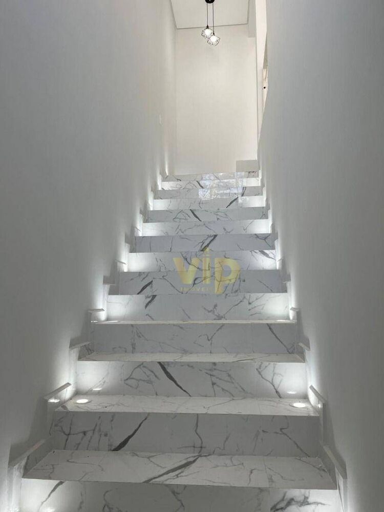 Casa, 3 quartos, 180 m² - Foto 1