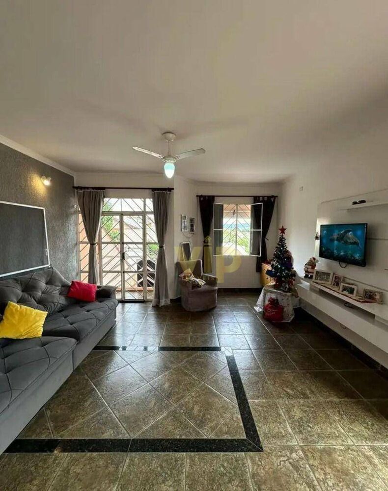 Casa, 3 quartos, 200 m² - Foto 4