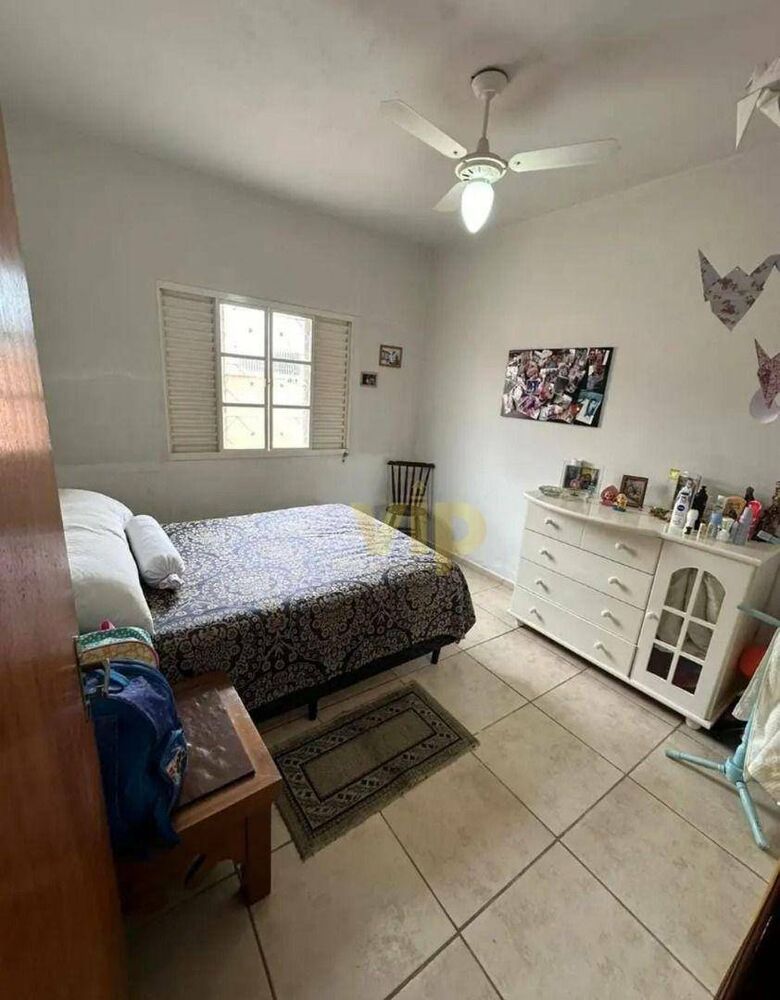 Casa, 3 quartos, 200 m² - Foto 2