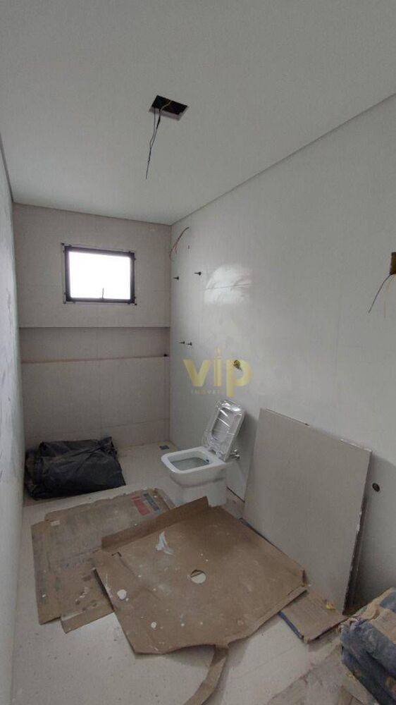 Casa, 3 quartos, 219 m² - Foto 2