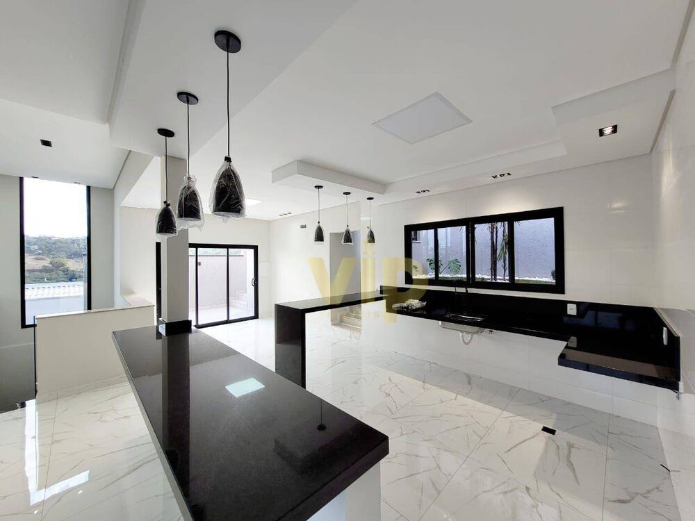 Casa, 3 quartos, 220 m² - Foto 1