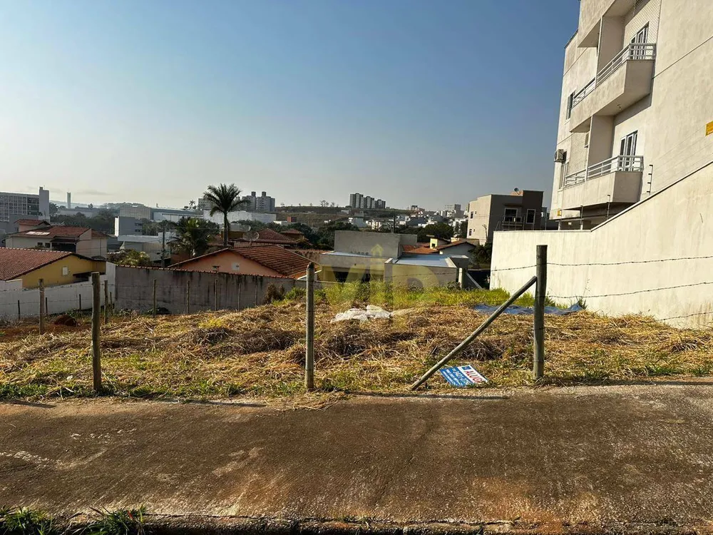 Terreno, 300 m² - Foto 2