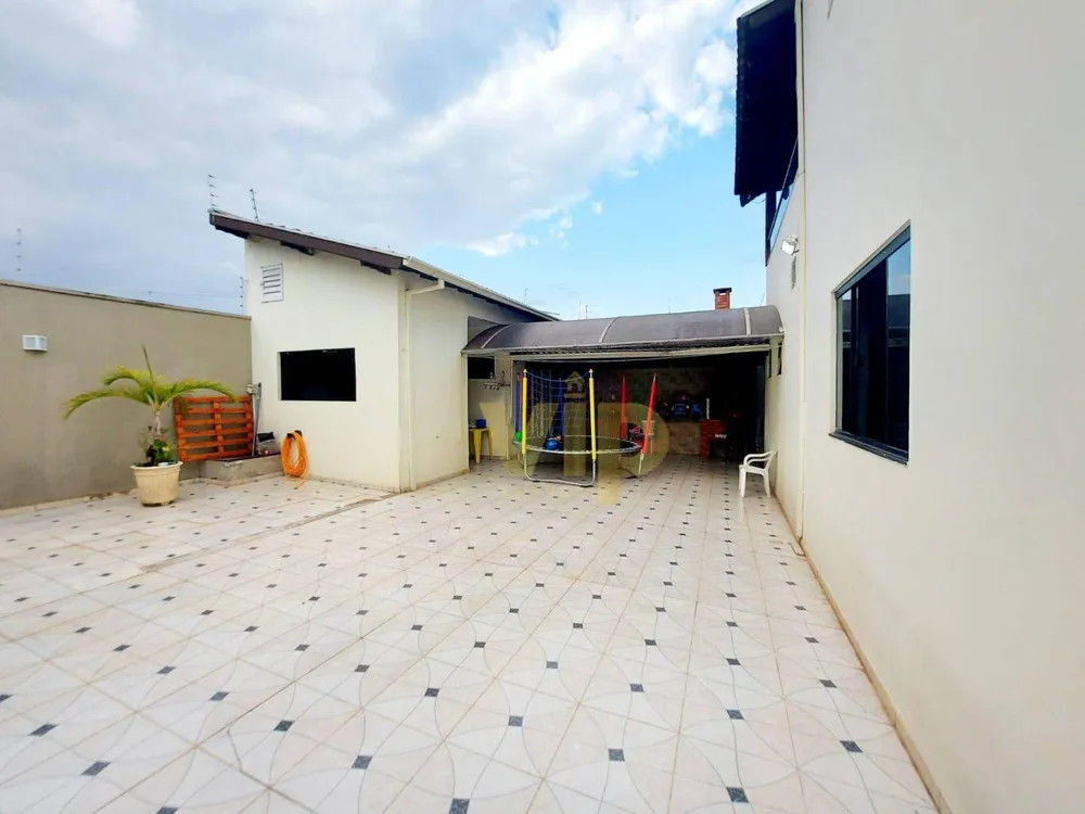 Casa, 4 quartos, 225 m² - Foto 8