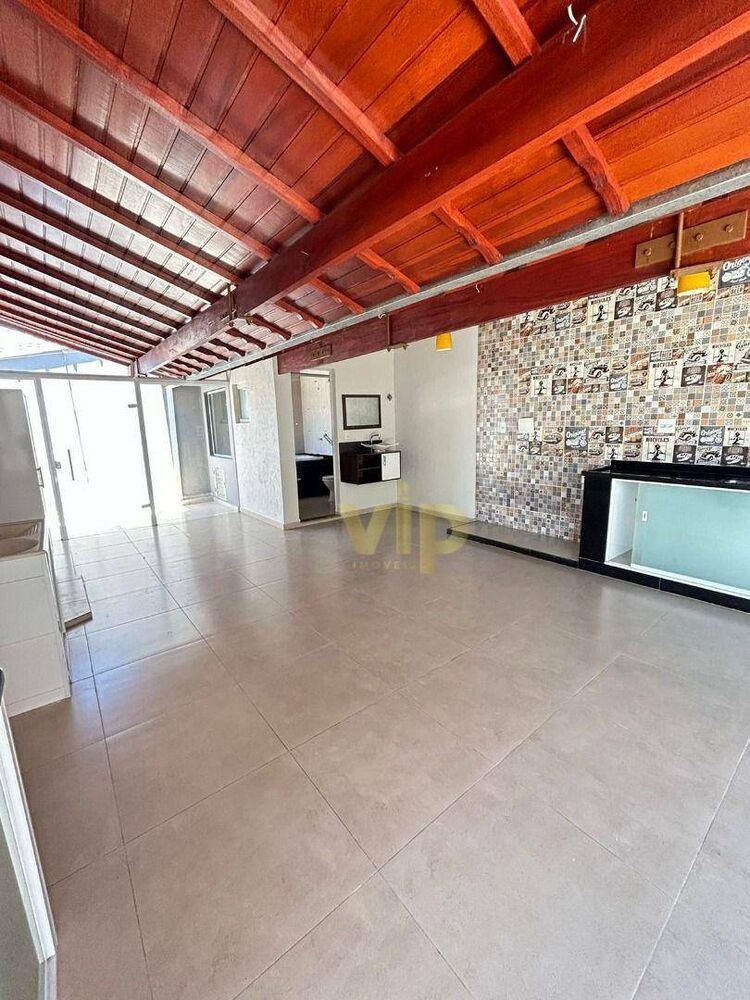 Casa, 3 quartos, 200 m² - Foto 1