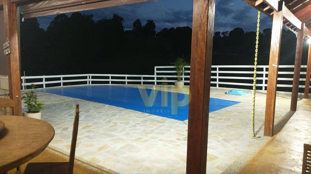 Chácara, 3 quartos, 1130 m² - Foto 1