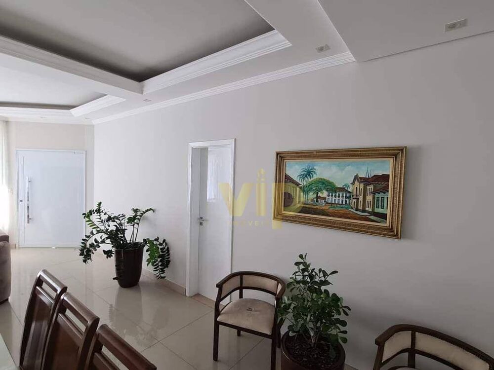 Casa, 3 quartos, 250 m² - Foto 2
