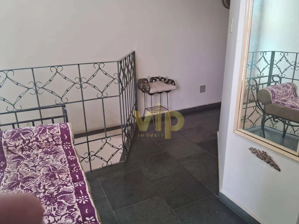 Casa, 6 quartos, 199 m² - Foto 1