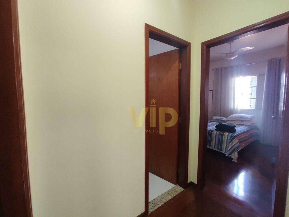 Casa, 3 quartos, 380 m² - Foto 1