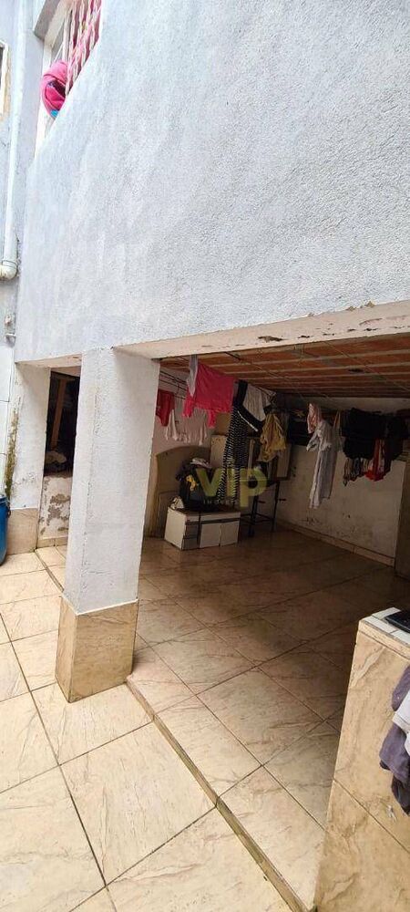 Casa à venda com 4 quartos, 80m² - Foto 4