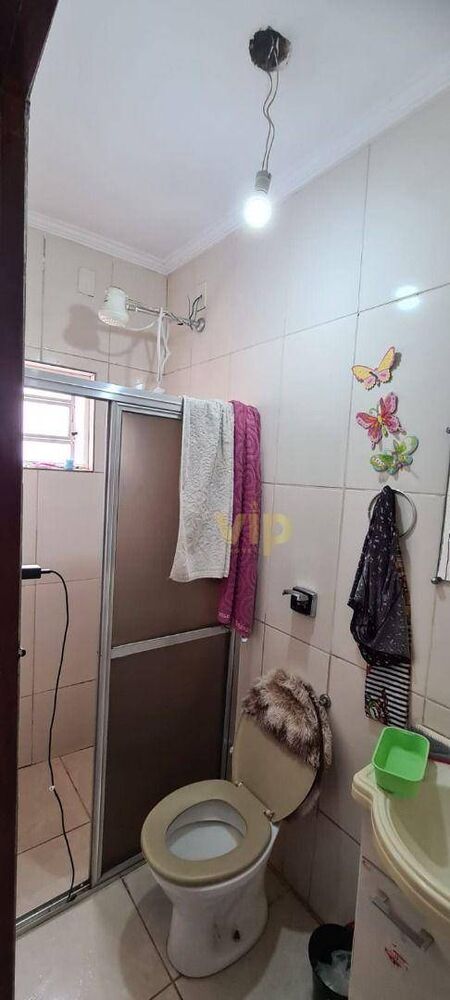 Casa à venda com 4 quartos, 80m² - Foto 2