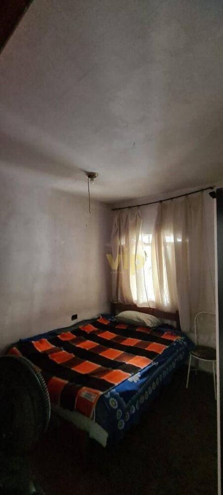 Casa à venda com 4 quartos, 80m² - Foto 1