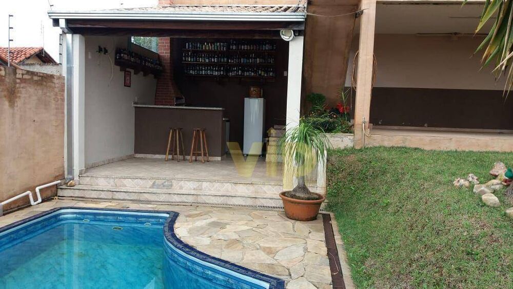 Casa, 3 quartos, 238 m² - Foto 2