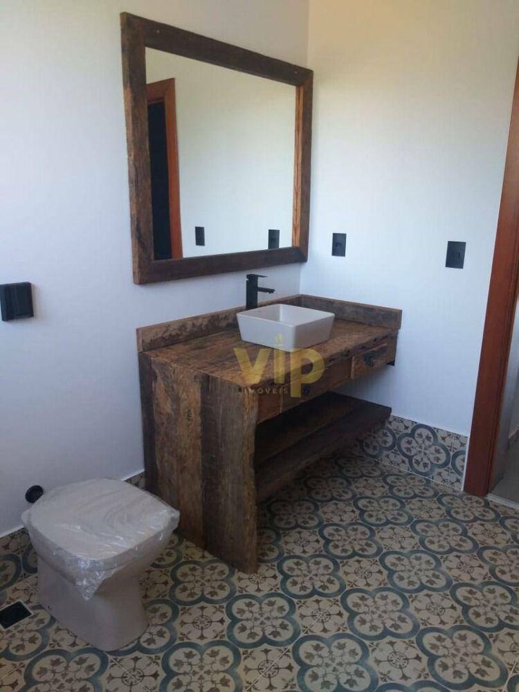 Chácara, 5 quartos, 2180 m² - Foto 1
