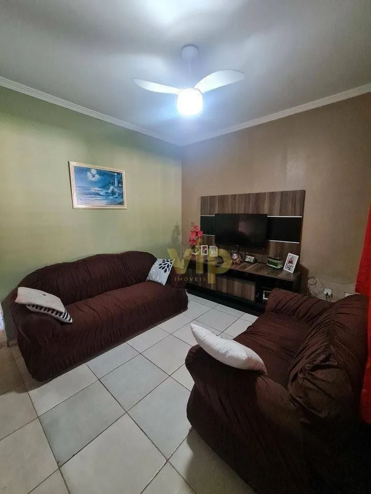 Casa, 3 quartos, 68 m² - Foto 1