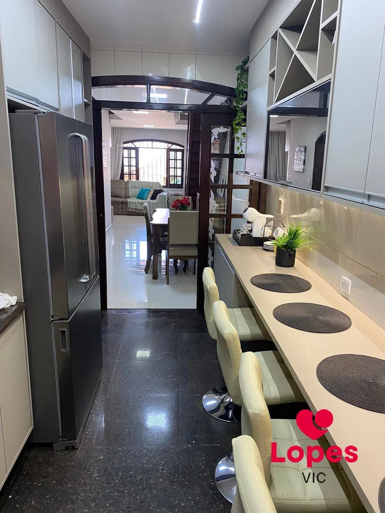 Casa, 3 quartos, 235 m² - Foto 6