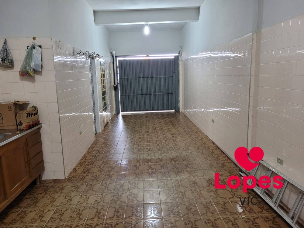 Sobrado à venda com 4 quartos, 200m² - Foto 1