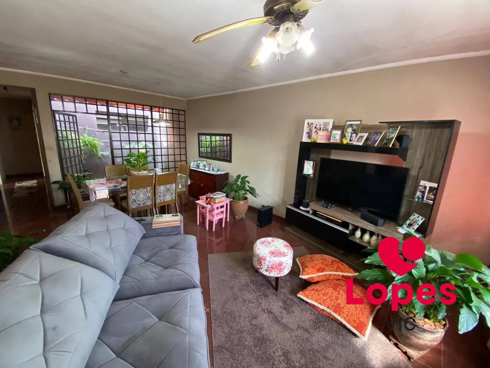 Casa, 3 quartos, 209 m² - Foto 8