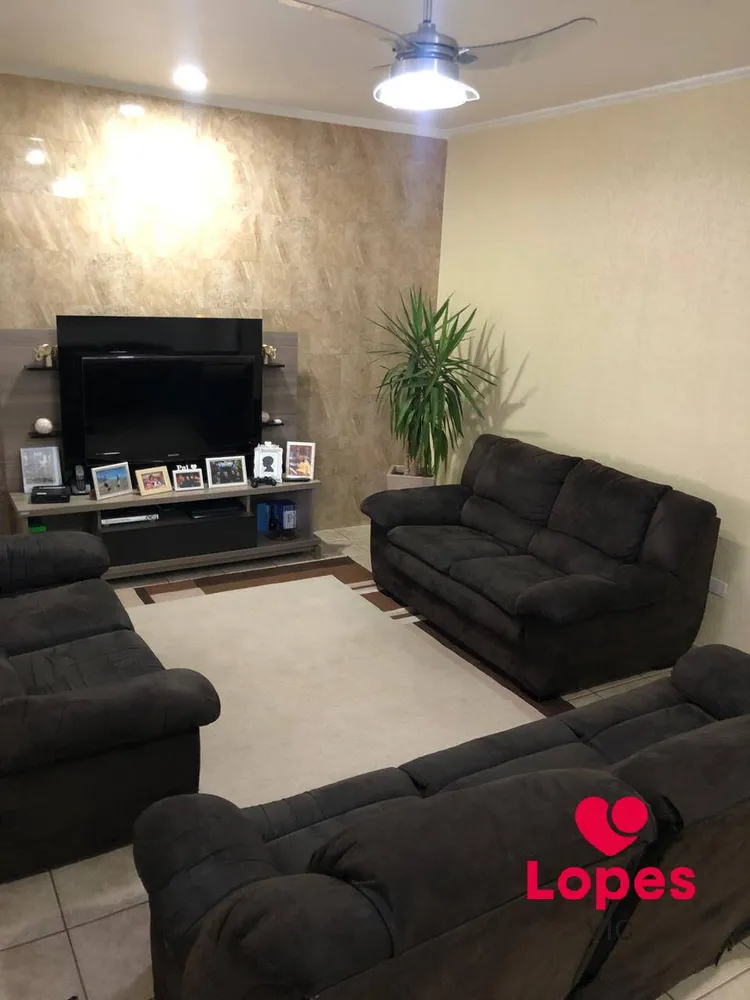 Casa, 3 quartos, 2122 m² - Foto 3