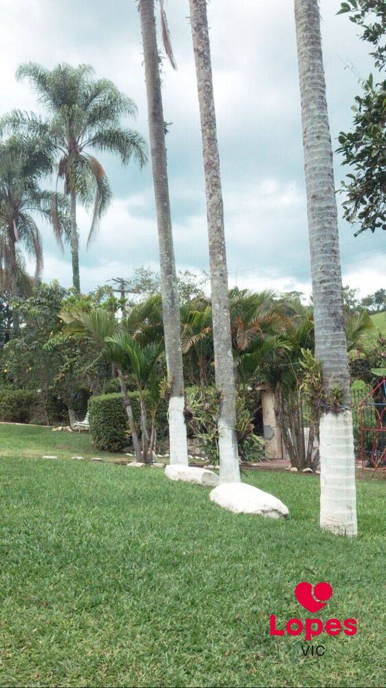 Chácara, 4 quartos, 1680 m² - Foto 1