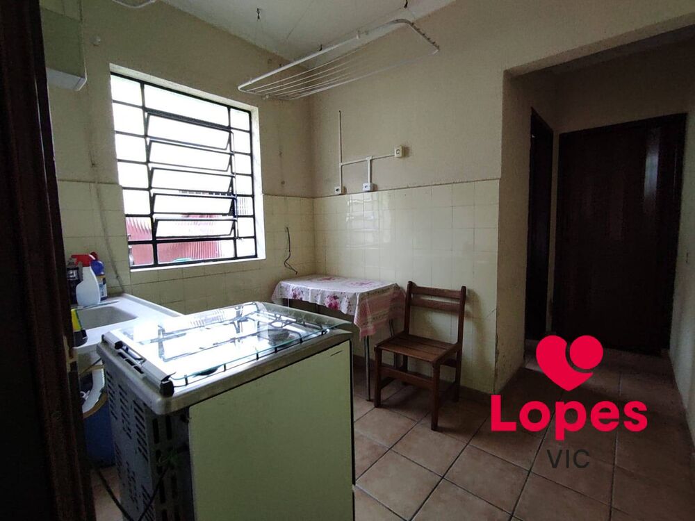 Casa à venda com 3 quartos, 252m² - Foto 10