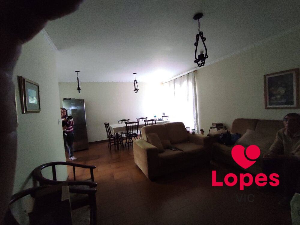 Casa à venda com 3 quartos, 252m² - Foto 8