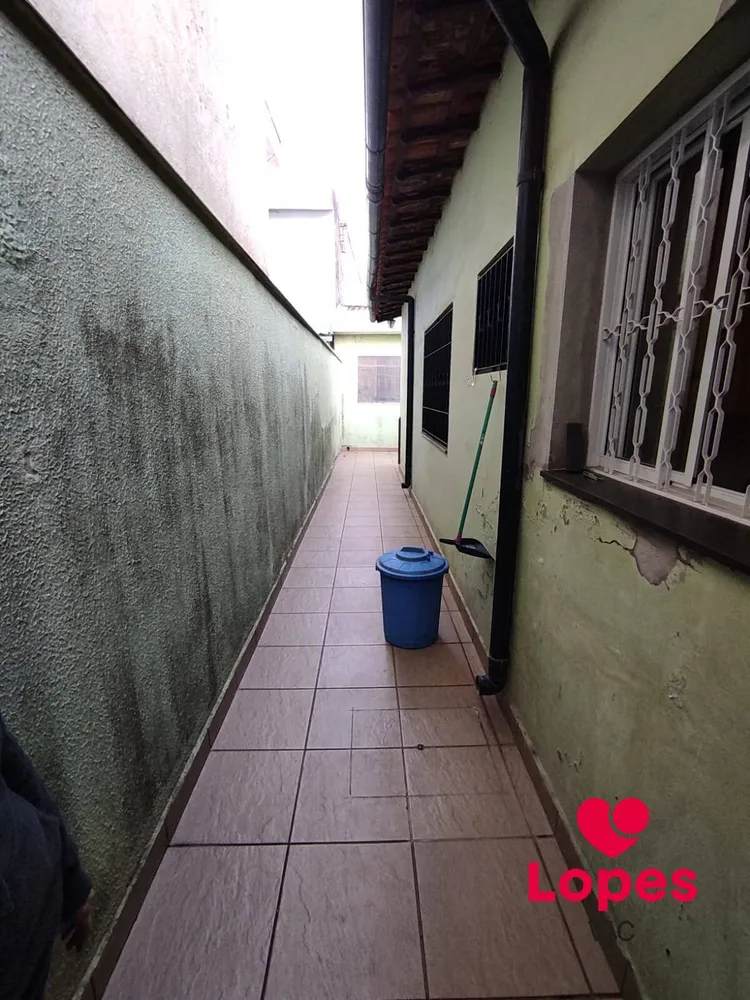 Casa, 3 quartos, 252 m² - Foto 27
