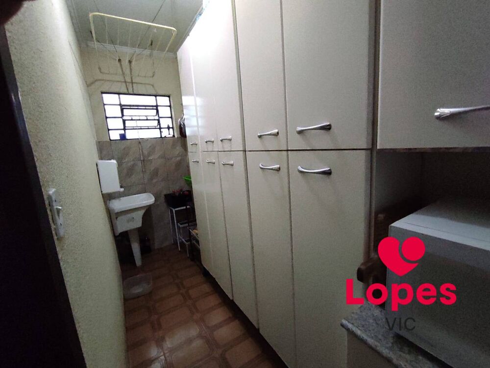 Casa à venda com 3 quartos, 252m² - Foto 13