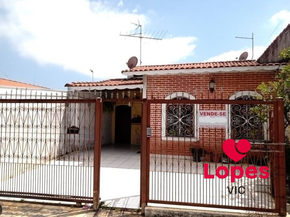 Casa à venda com 3 quartos, 199m² - Foto 1