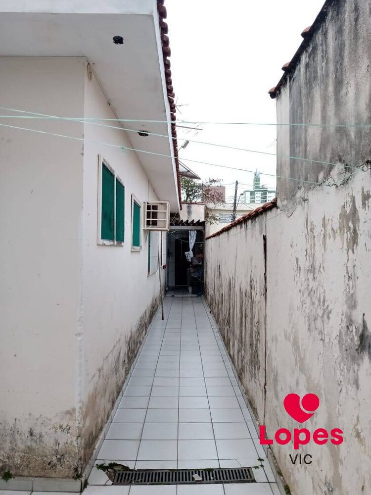 Casa à venda com 3 quartos, 199m² - Foto 4