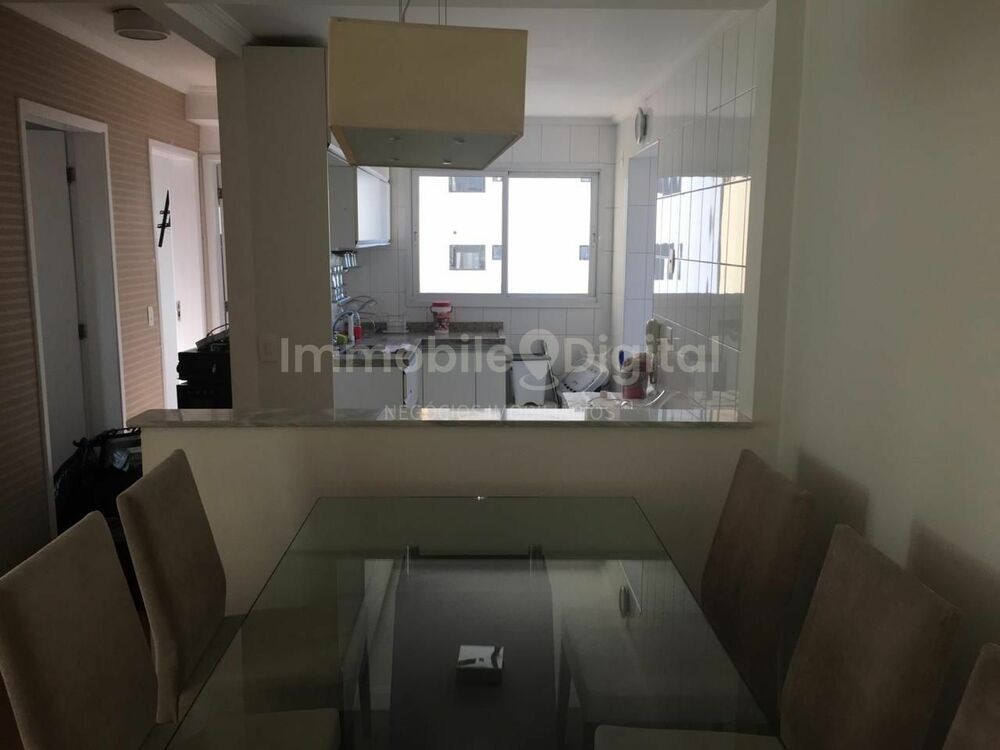 Apartamento à venda com 2 quartos, 65m² - Foto 4