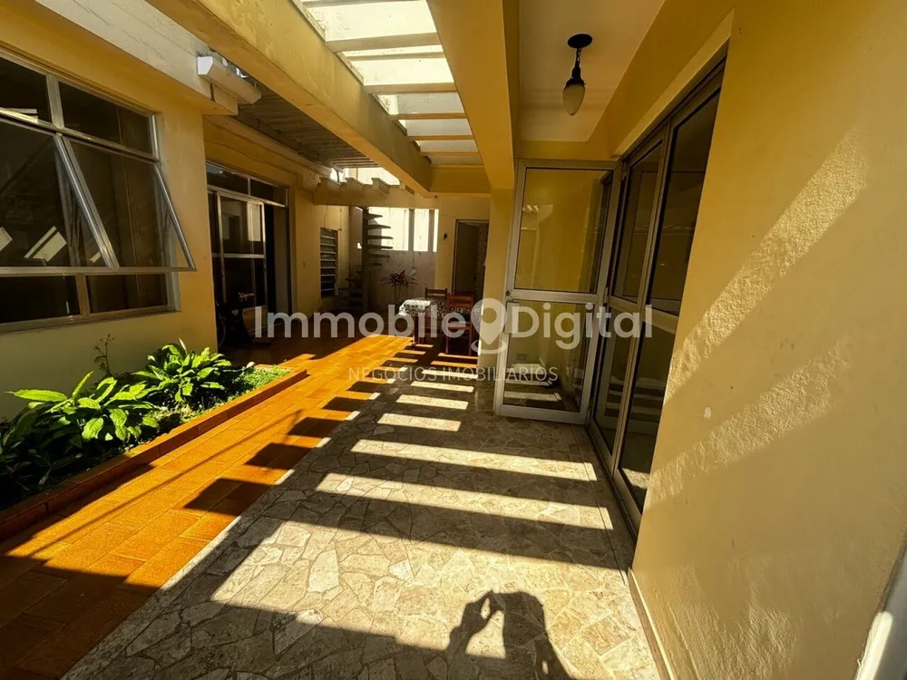 Casa, 4 quartos, 250 m² - Foto 19