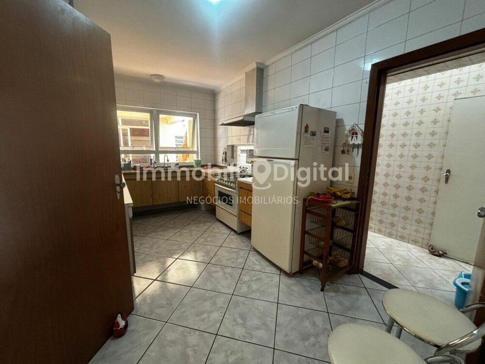 Casa, 4 quartos, 250 m² - Foto 13