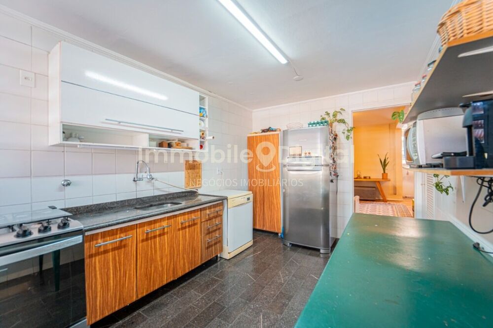 Casa, 3 quartos, 211 m² - Foto 1