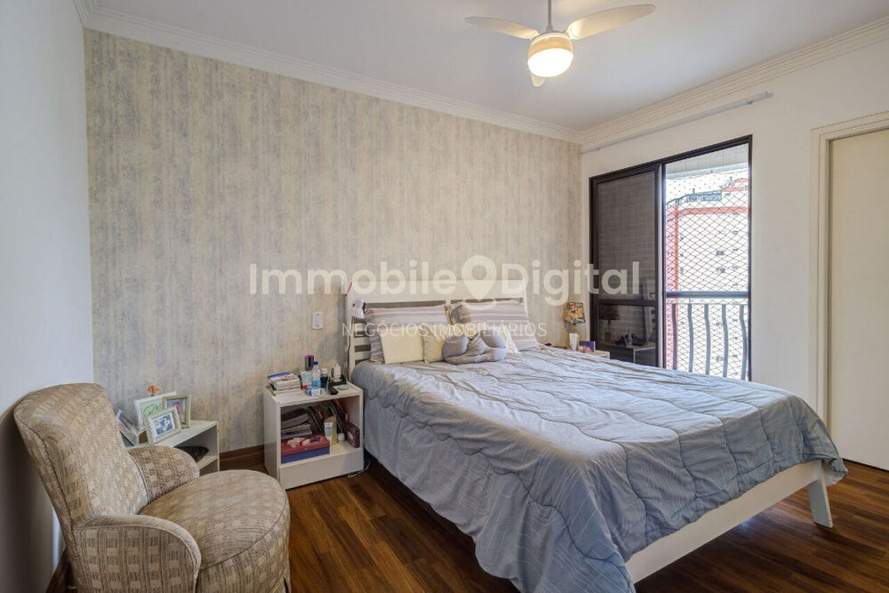 Apartamento à venda com 3 quartos, 184m² - Foto 10