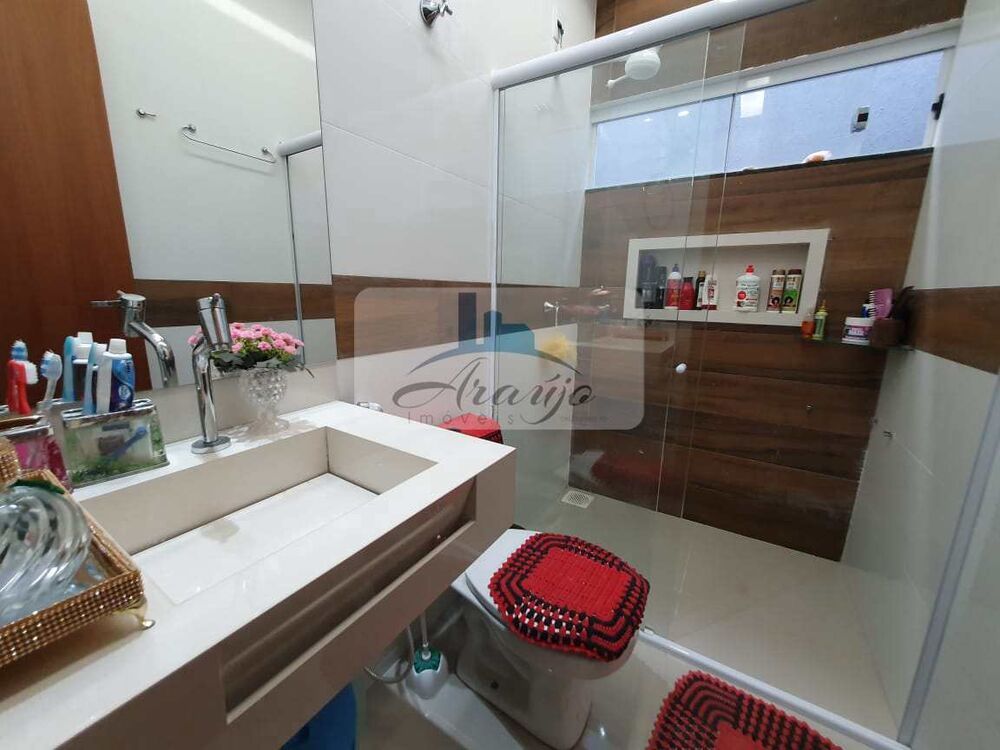 Casa à venda com 3 quartos, 210m² - Foto 3