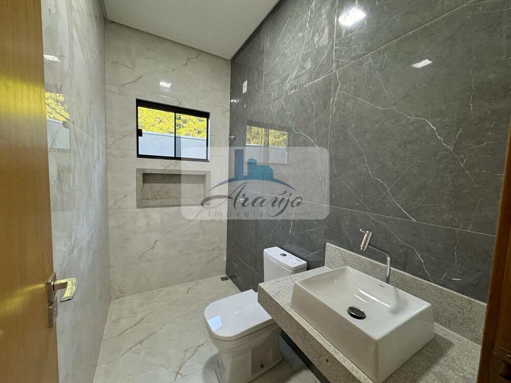 Casa à venda com 2 quartos, 174m² - Foto 4