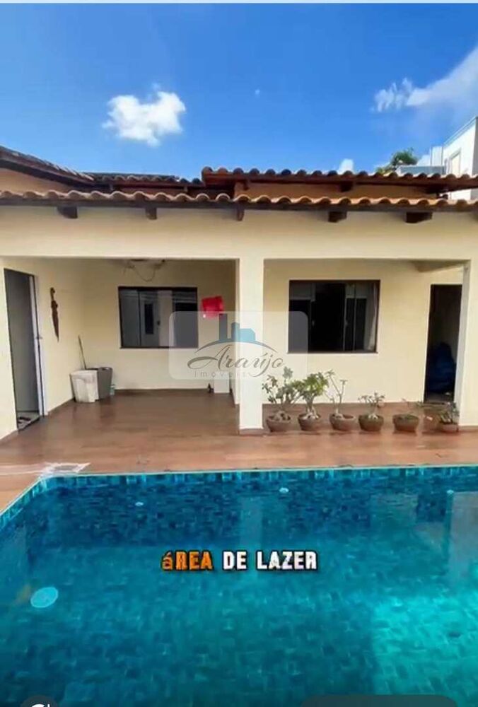 Casa à venda com 3 quartos, 370m² - Foto 2