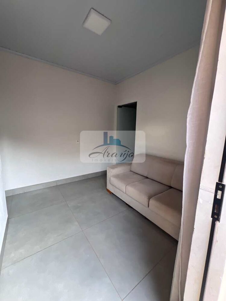 Casa à venda com 3 quartos, 360m² - Foto 4