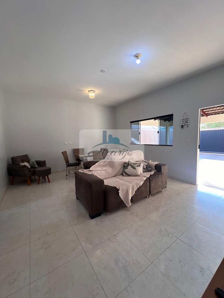 Casa à venda com 3 quartos, 360m² - Foto 3