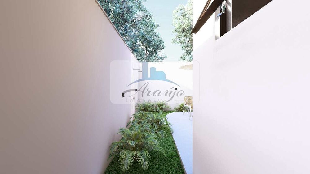 Casa à venda com 3 quartos, 300m² - Foto 3