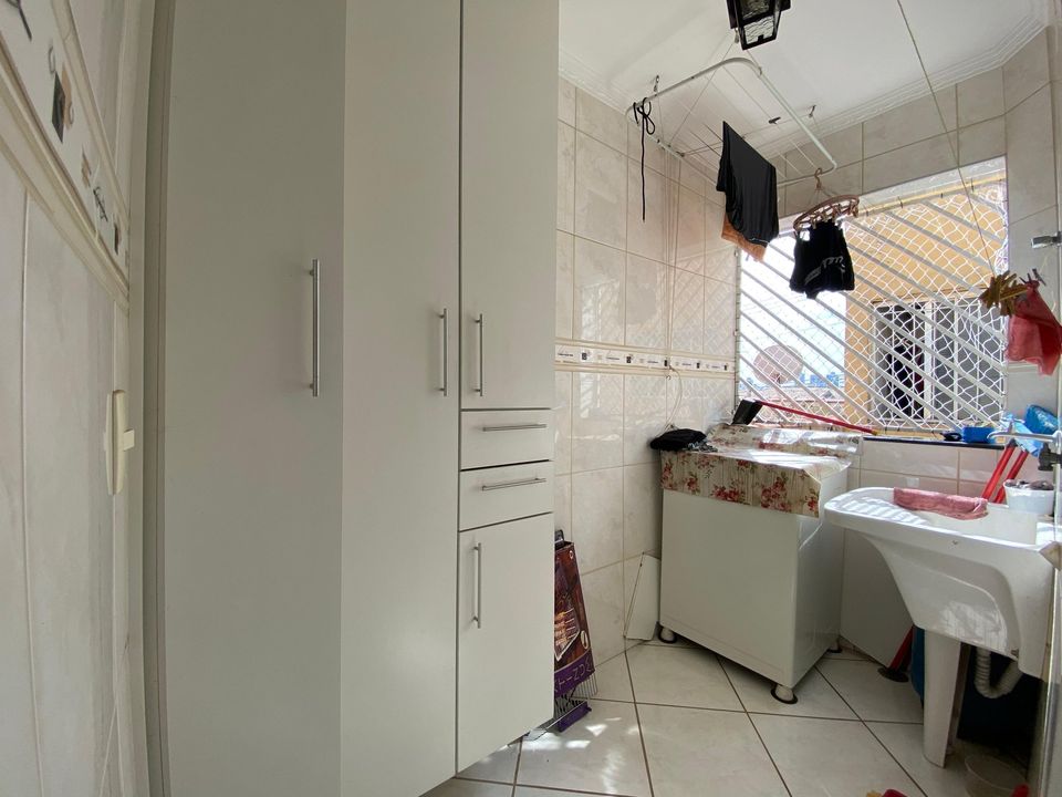 Apartamento à venda com 2 quartos, 60m² - Foto 14