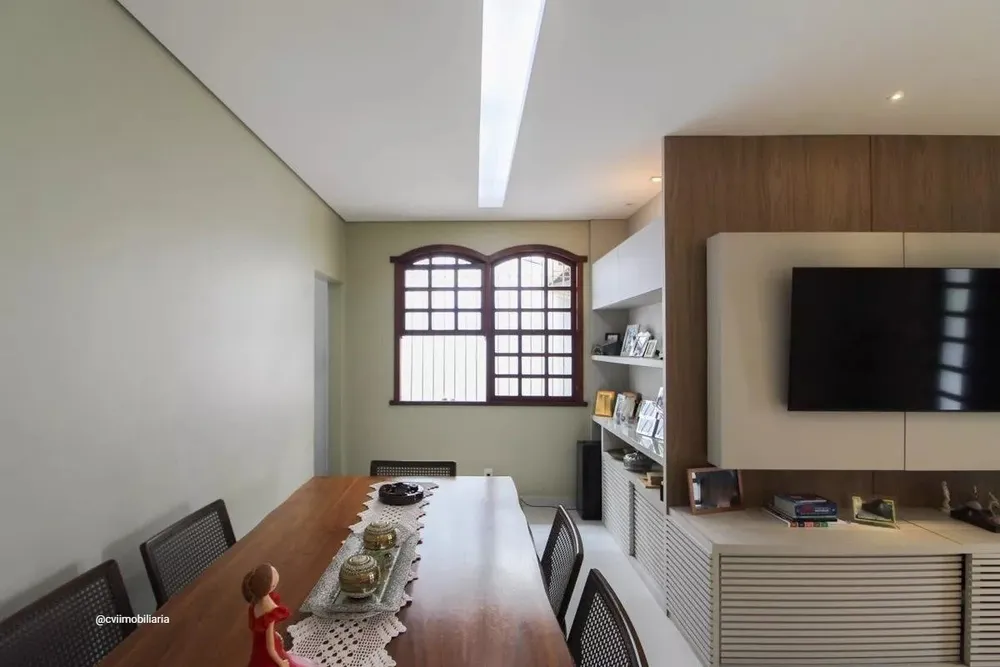 Casa, 4 quartos, 360 m² - Foto 4
