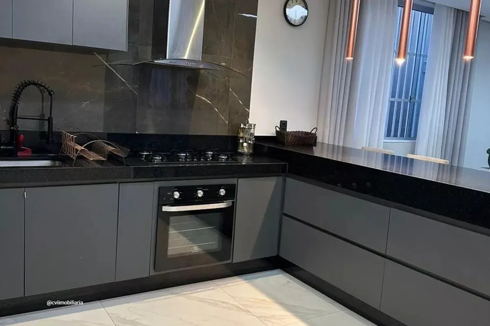 Casa, 4 quartos, 230 m² - Foto 10