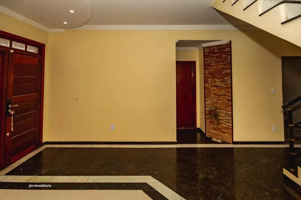 Casa, 4 quartos, 220 m² - Foto 2