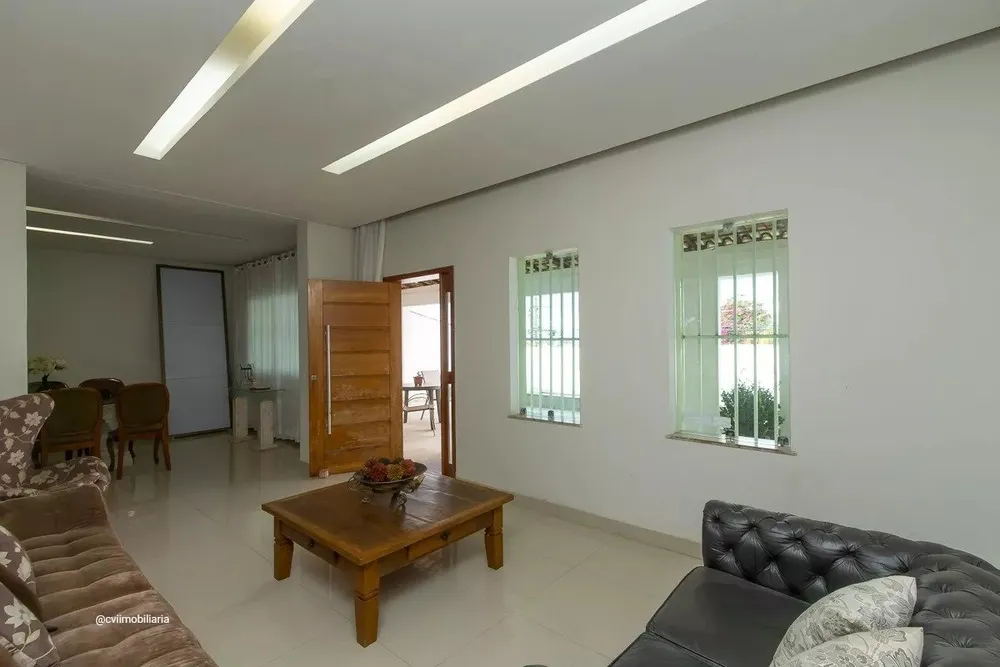 Casa, 3 quartos, 360 m² - Foto 1